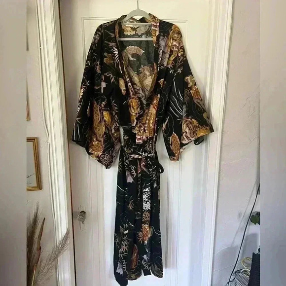 Rare Japanese Kimono - One Size HAPPICOAT Dragon and Tiger Men‘s - Picture 2 of 11